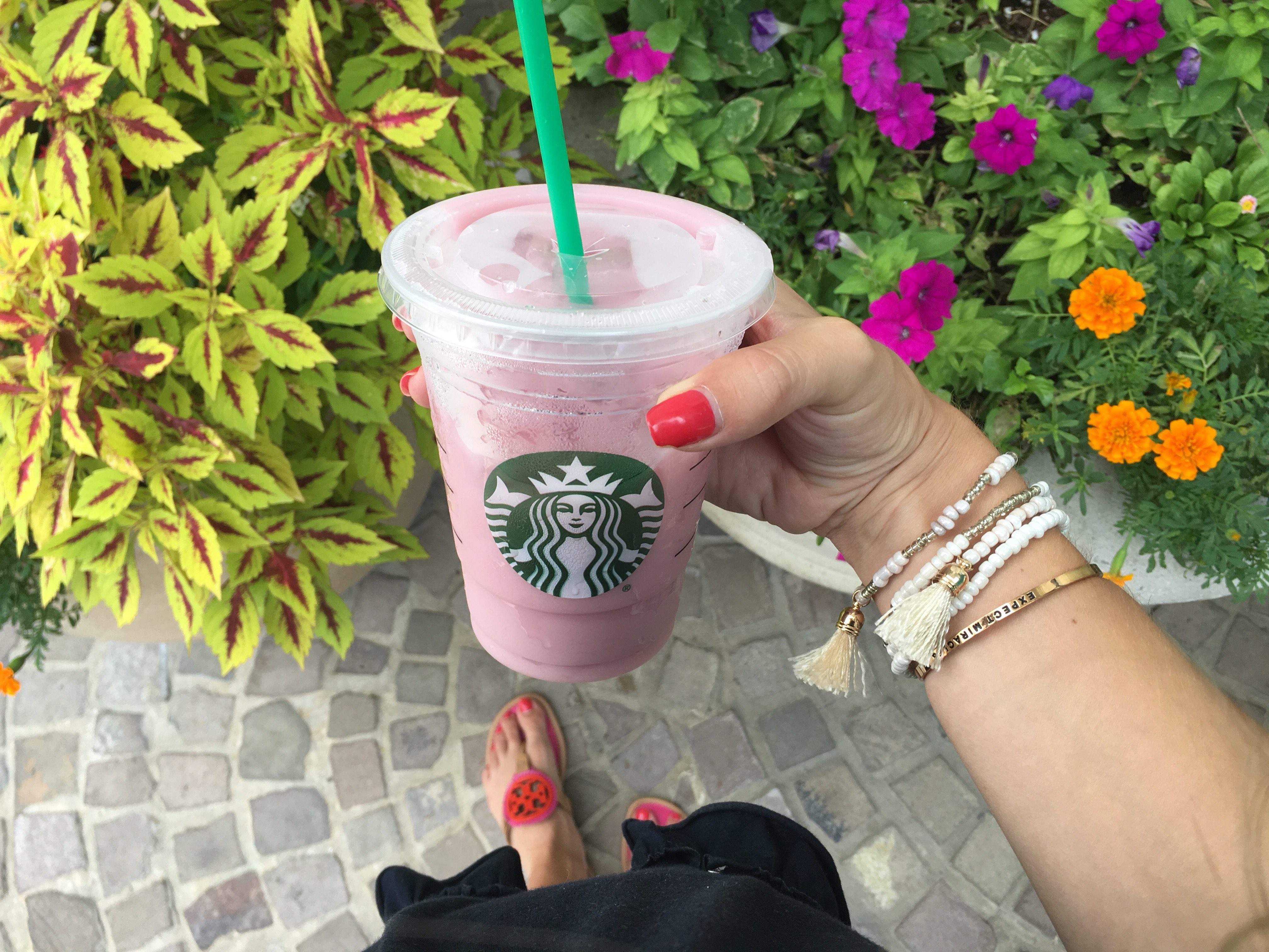 healthy Starbucks pink drink in the woodlands, Texas