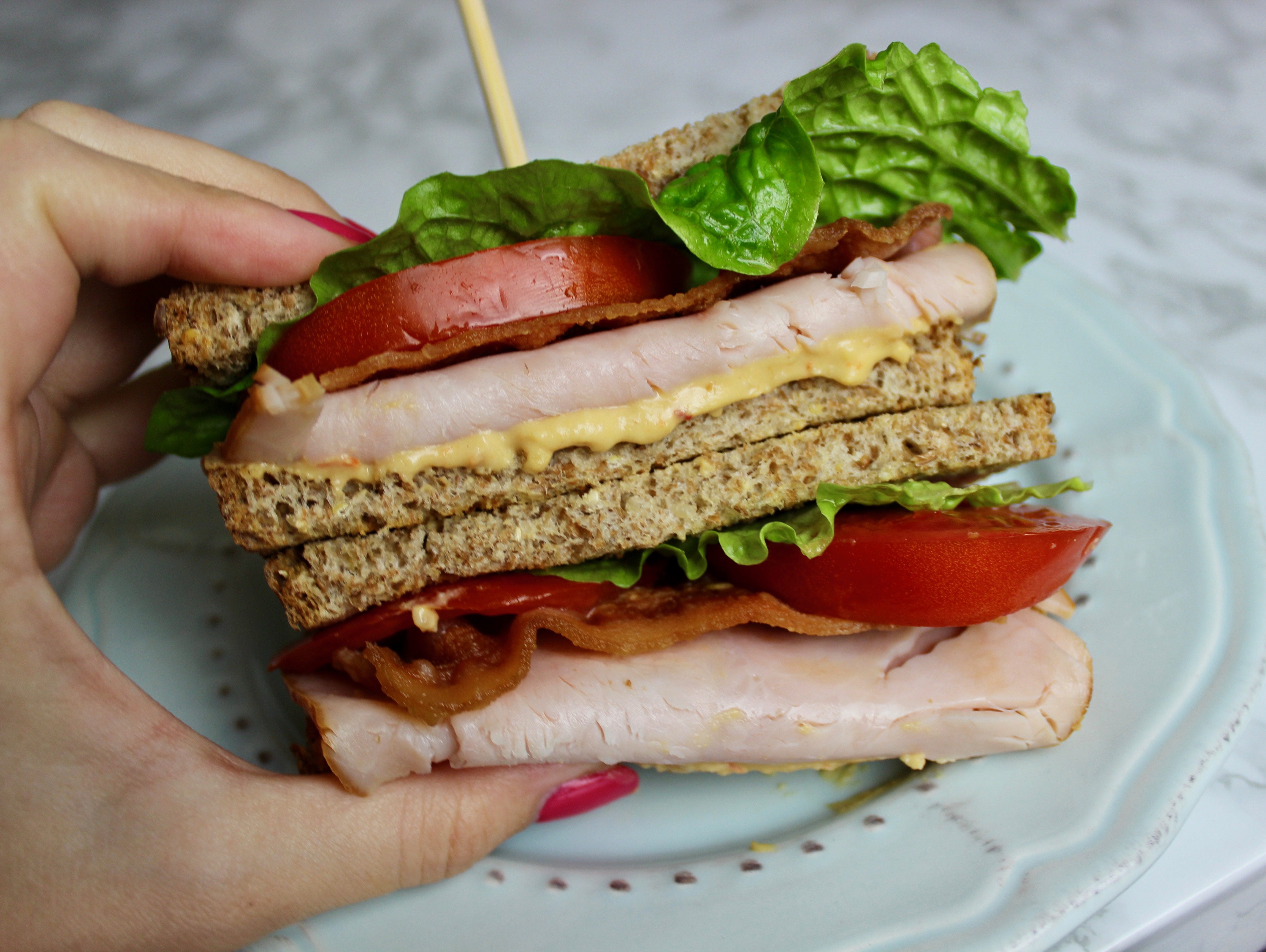 hummus-turkey-club-sandwich